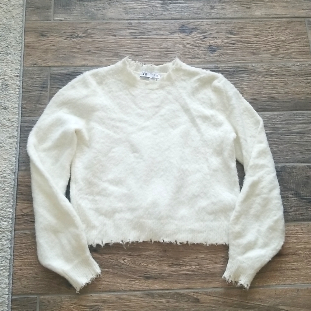 Zara Sweater Size Small